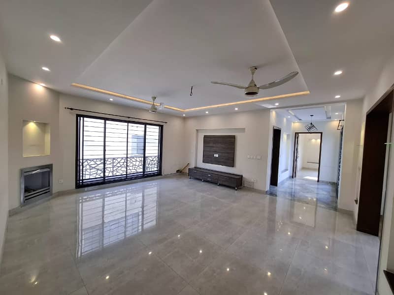 1 Kanal Brand New Upper Portion Available For Rent In Lake City Sector M-3 0