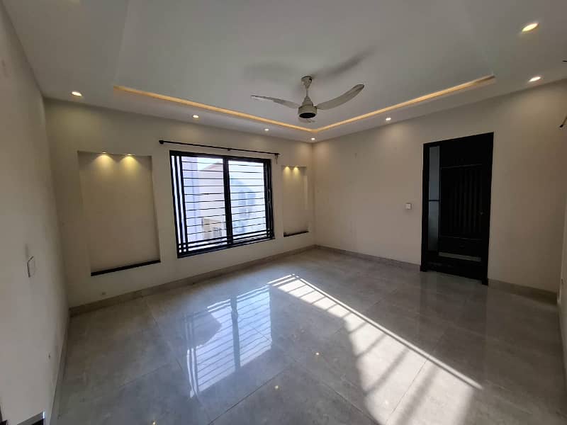 1 Kanal Brand New Upper Portion Available For Rent In Lake City Sector M-3 3