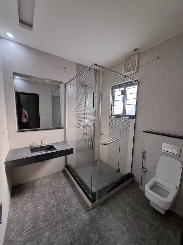 1 Kanal Brand New Upper Portion Available For Rent In Lake City Sector M-3 9