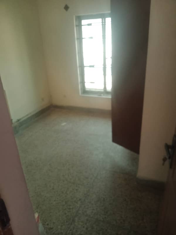 Upper portion for rent in G 10/4 9