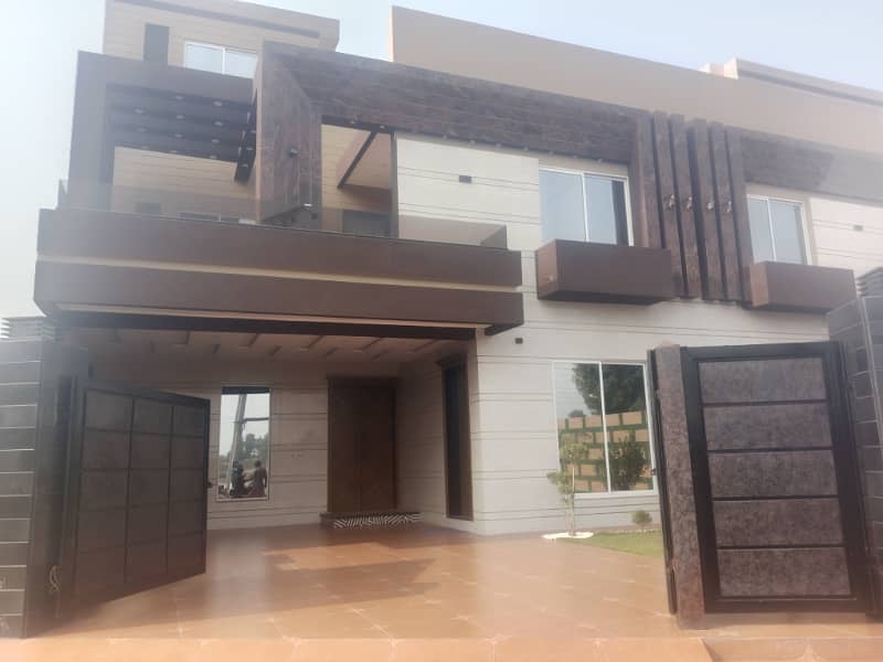 14 Marla Brand New Luxury House Available For Sale 0