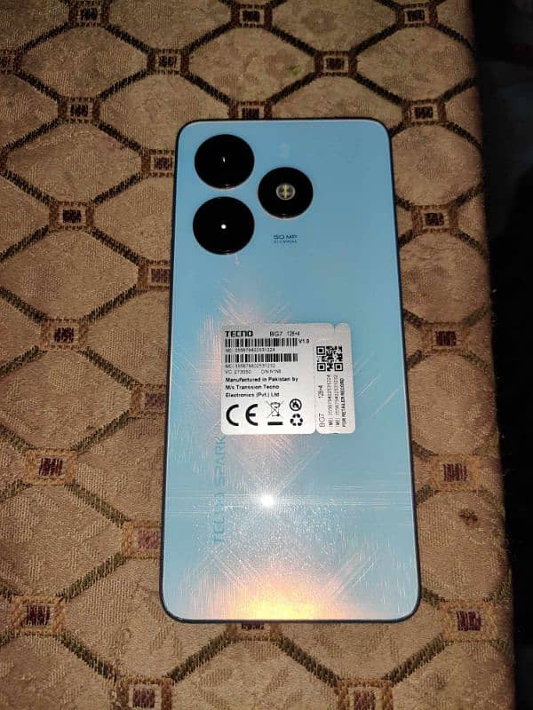 Tecno spark 20c 6/128 Gb 5