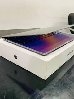 Apple Macbook Pro M1 2020