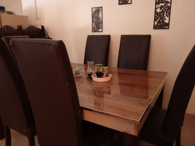 Dining Table for Sale 7 pieces 1