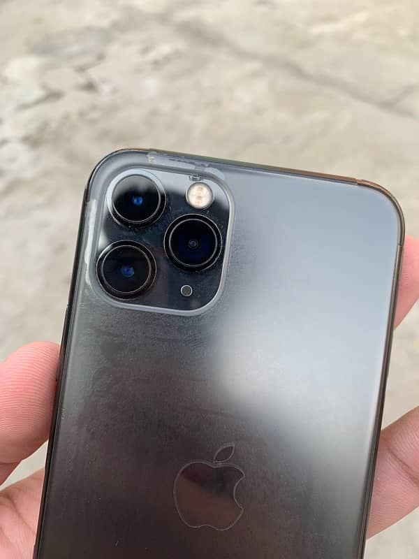 Iphone 11 pro 64gb non pta all ok 03236602153 4