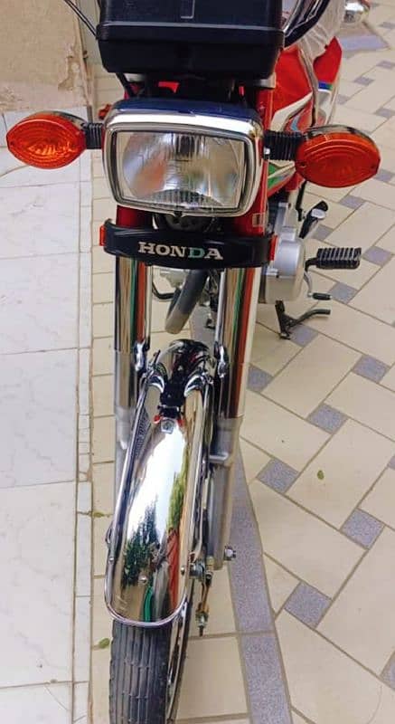 Honda CG-125 (Model 2023 month of July) 4