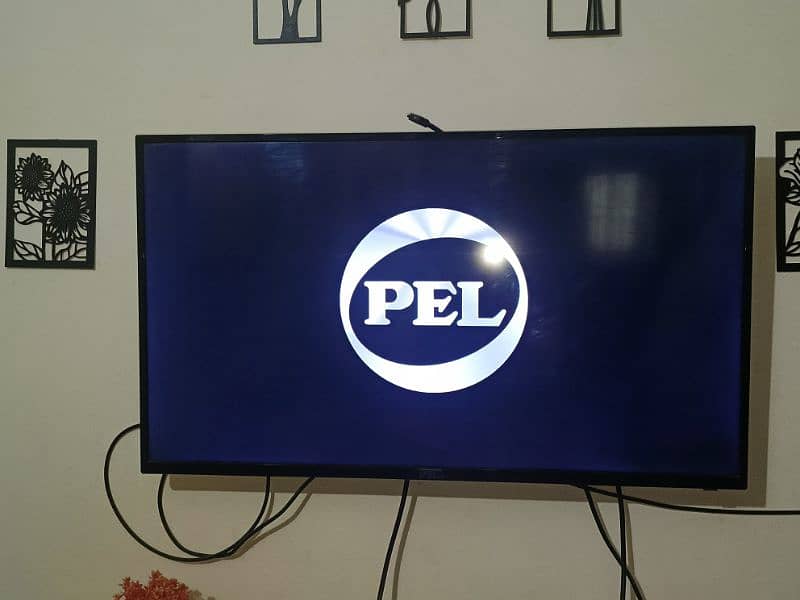 40 inches PEL LCD for sale. 1