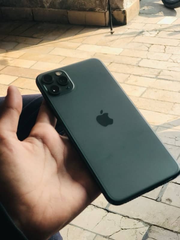 iPhone 11 Pro Max 256 GB 10/9.5 5