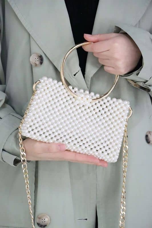 Elegant Pearl-Beaded Handbag with Gold Chain and Handle 0