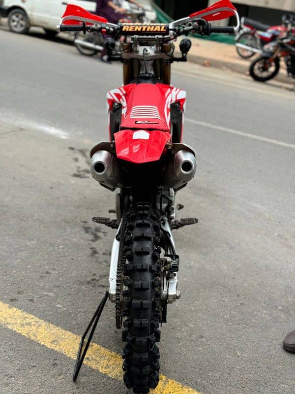 HONDA CRF 250cc 2