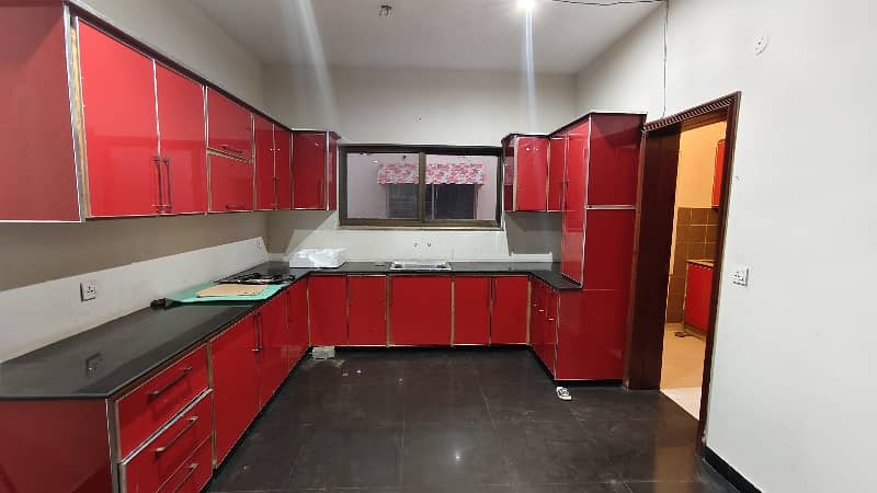 1 Kanal Upper Portion Available For Rent In Sukh Chayn Garden Near Bahria Town Lahore 2