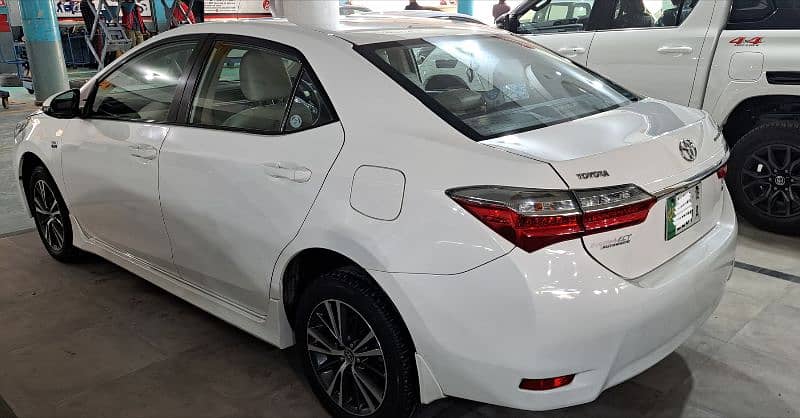 Toyota Corolla Altis 2018 1