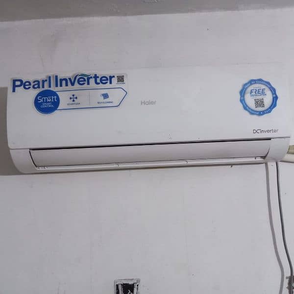 Haier 1 ton Inverter AC heat and Cool fully functional 1