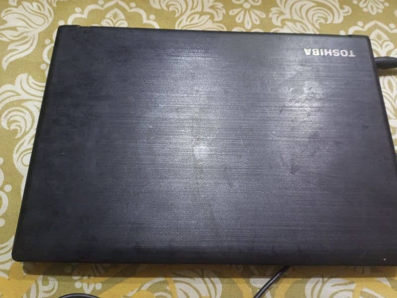 Toshiba core i3 6th generation laptop for sale 1