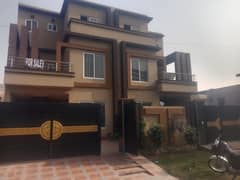 10 Marla Brand New Beautiful House Available For Sale