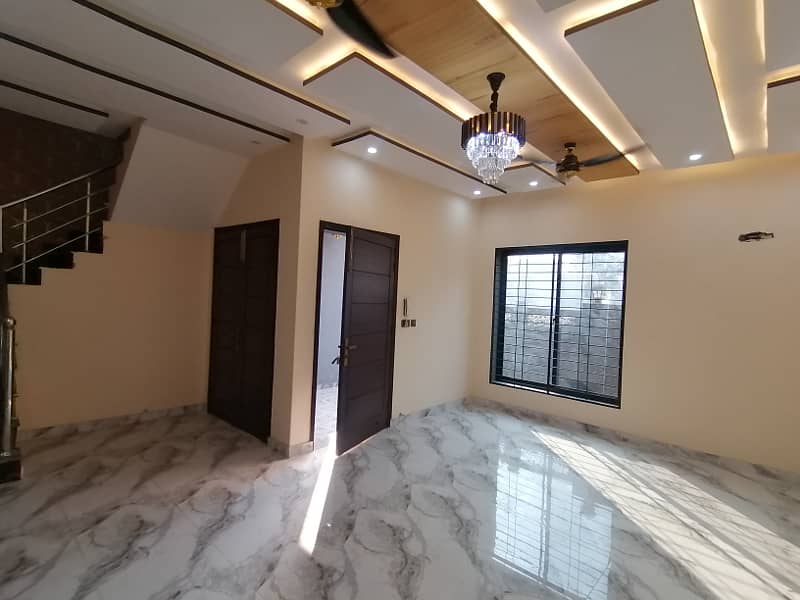 Brand new house for sale EE block 18