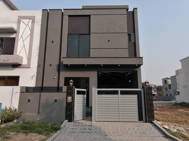 Brand new house for sale EE block 26