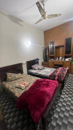 Ayat Girls Hostel Rooms And Sharing Seats Available