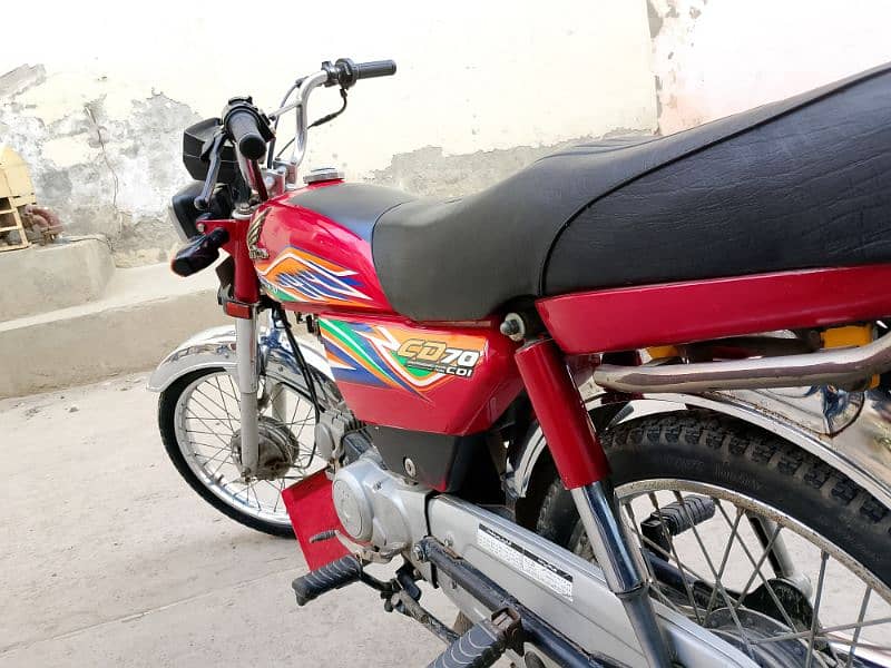 Bike urgent for  sale serious buyer Rabta kry 4