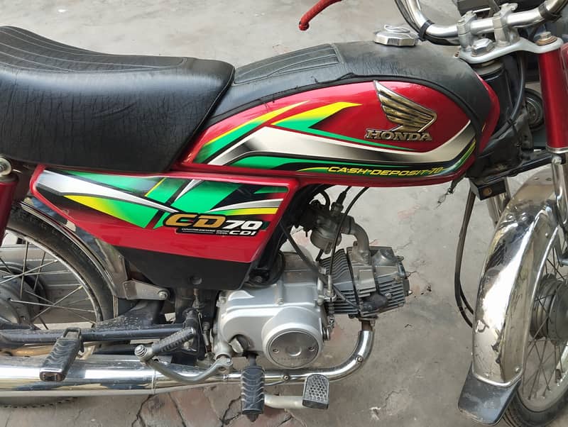 Honda CD 70 2022 4