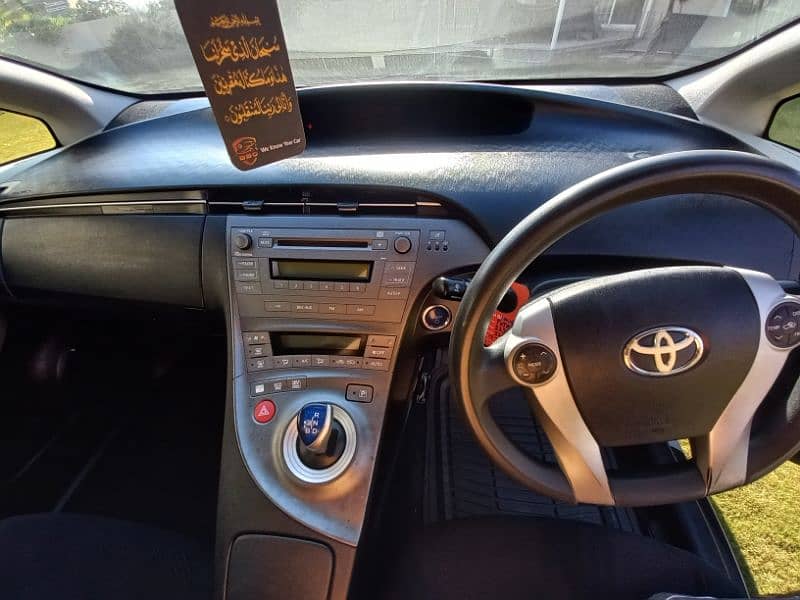 Toyota Prius 2012 6