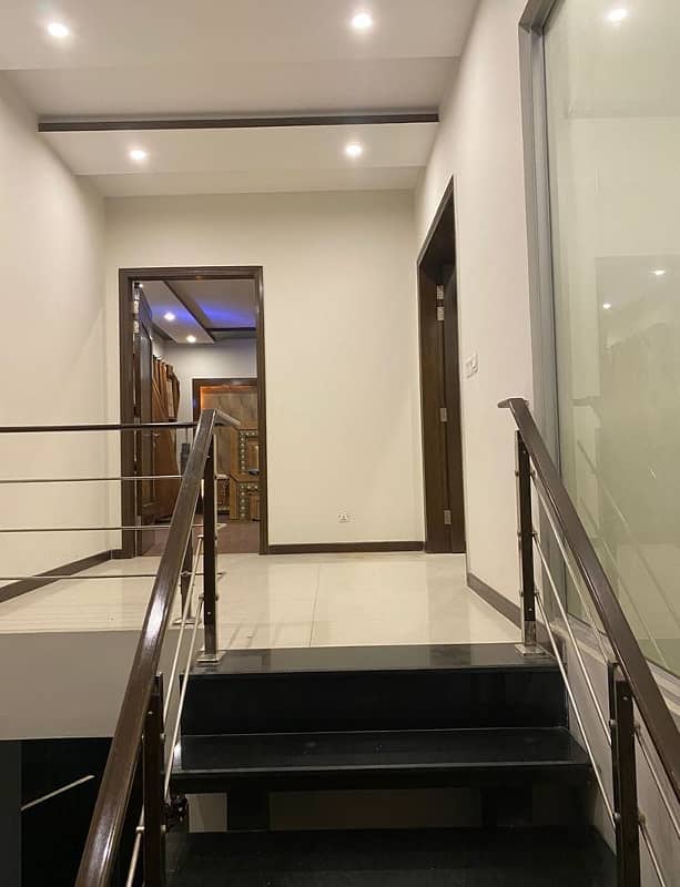 FULLY FURNISHED BRAND NEW MODERN 01 KANAL UPPER PORTION AVAILABLE FOR RENT 21