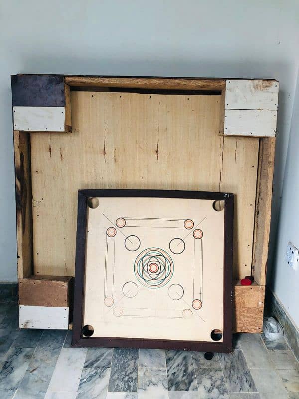 CARROM BOARD AND DABBO 2