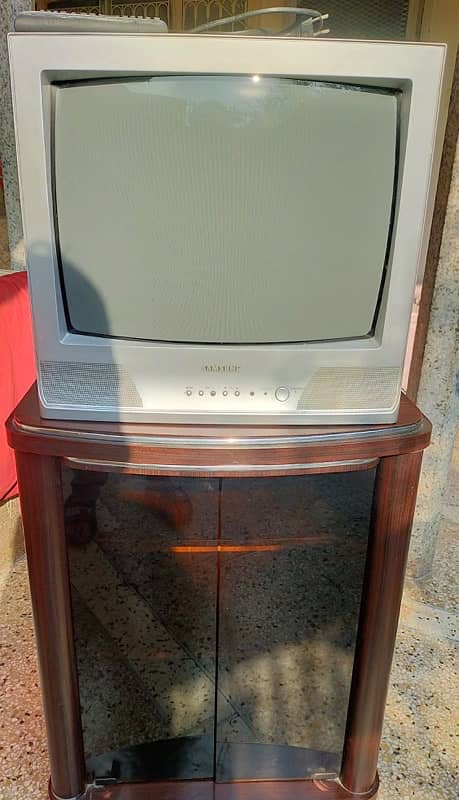 samsung 20'' tv with trolley 2