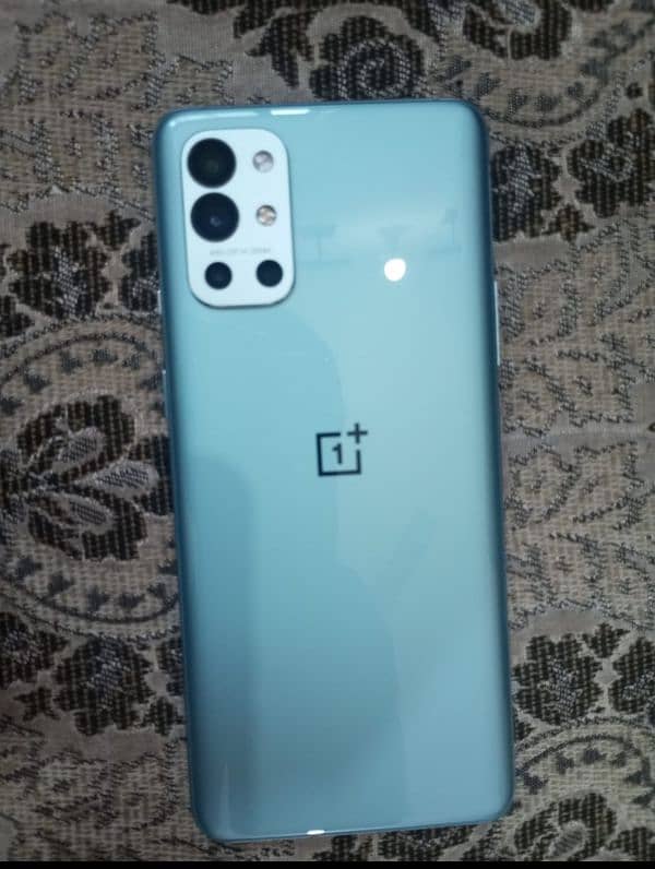 OnePlus 9R 1