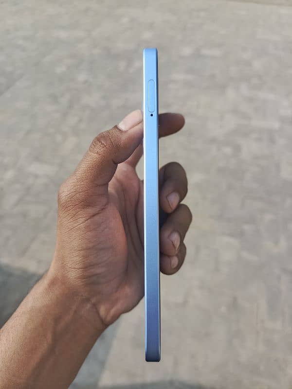 Oppo Reno 11F 5G  8+8 , 256GB Ocean Blue 3