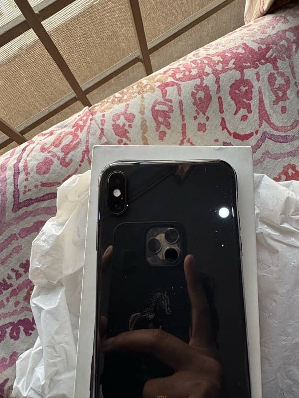 XS Max 256GB PTA Approved 1