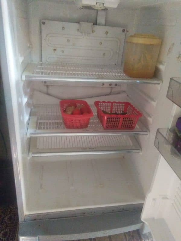 Dawlance fridge in medium size 4