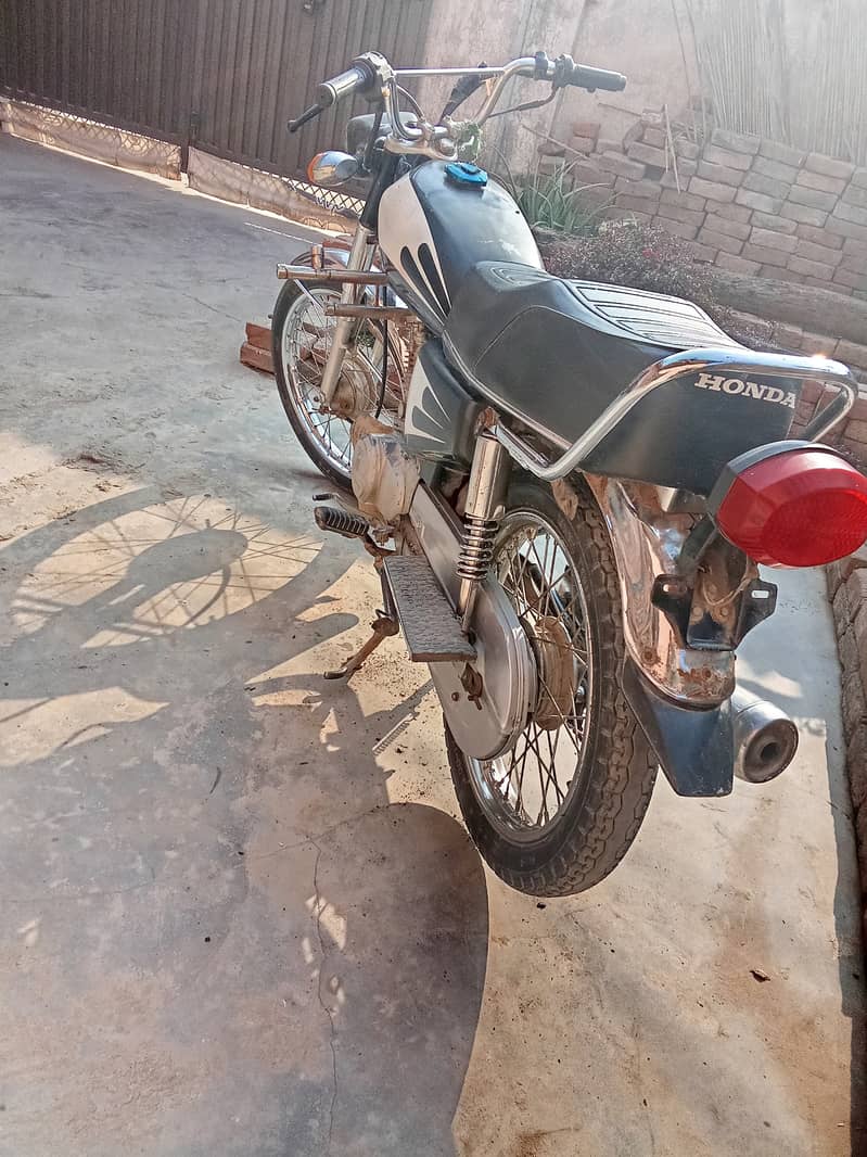 Honda CG 125 2006 0