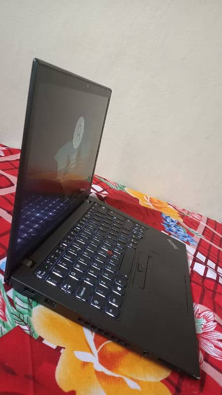 Lenovo Core i7 7th Gen Touch Screen 2