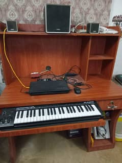 Computer table for sale