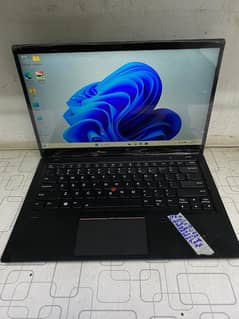 Lenovo x1 Carbon (i7 8th Gen) (16/256) Touch