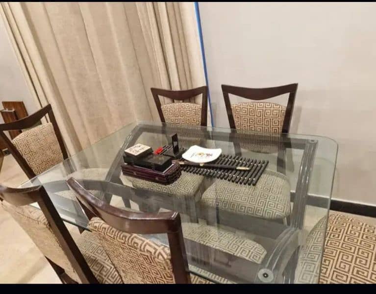 Dinning table with 6 chairs 2