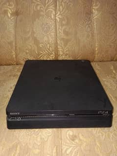 PS4 slim 500GB with 1 controller, 2 games and All wires. seal console