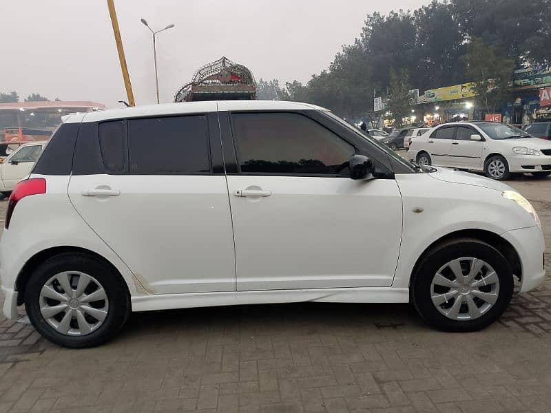 Suzuki Swift 2011 1