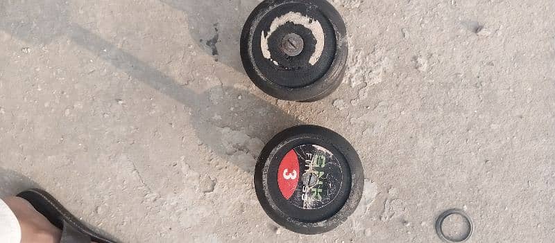 2 dumbbells for sale 2