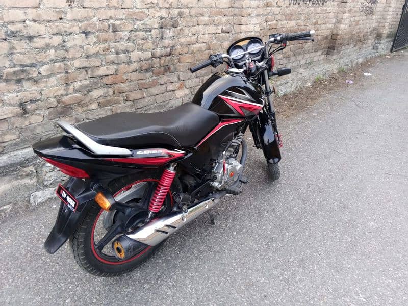 Honda Cb 125 F 8