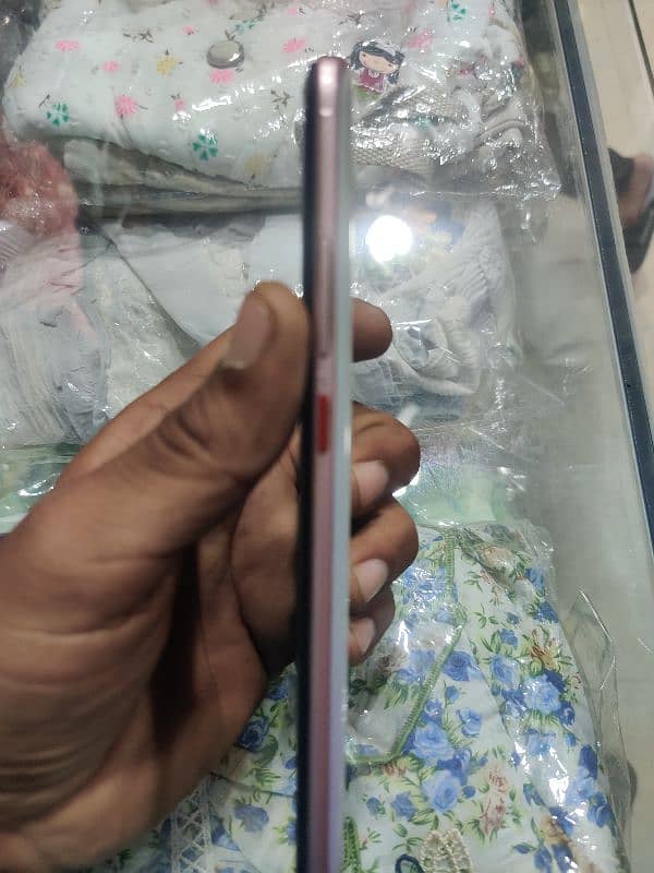 Vivo 4/128 condition 10/9 PTA proved 1