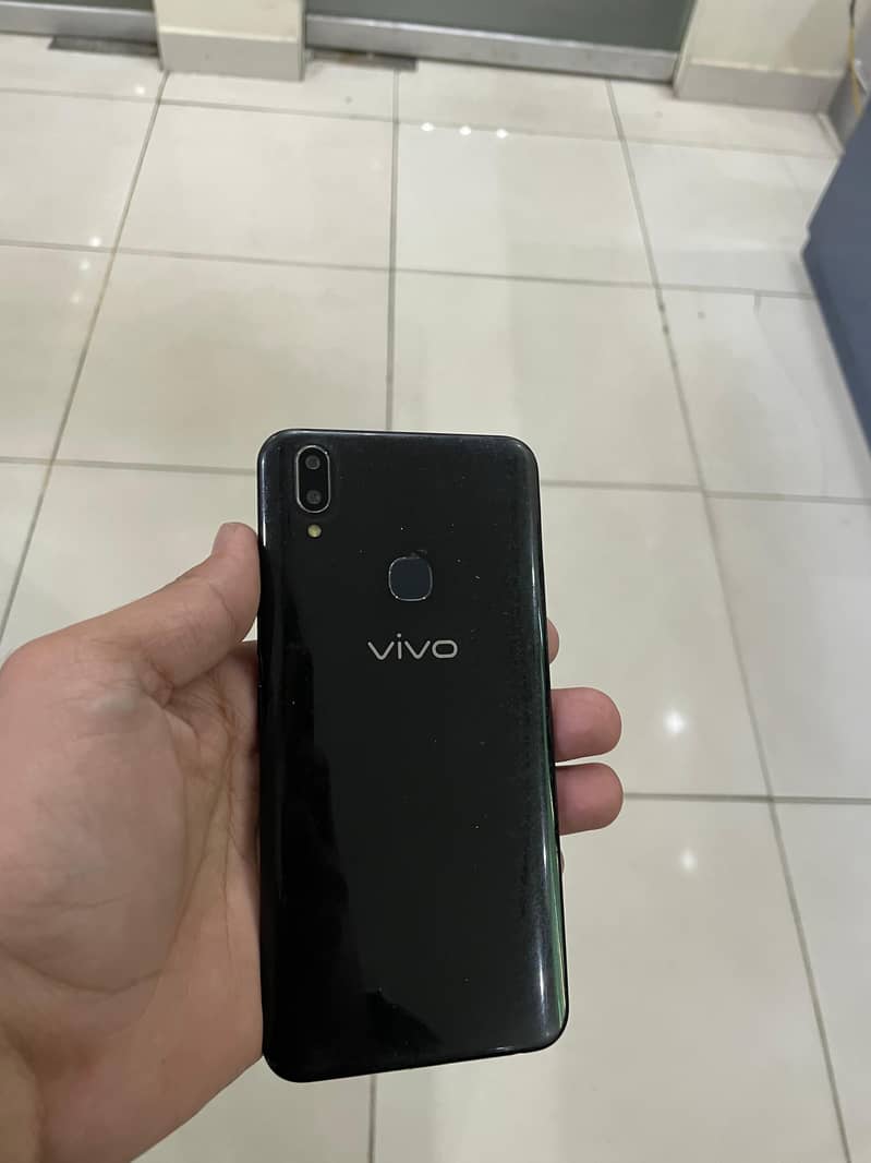 "Vivo V9 - Excellent Condition, Original Box, Perfect Battery, 4/64 1