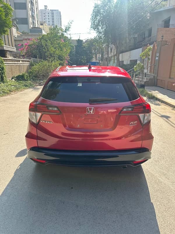 Honda Vezel 2016 1