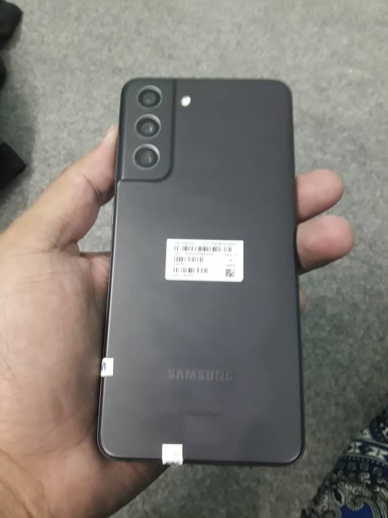 Samsung Mobile S21 4