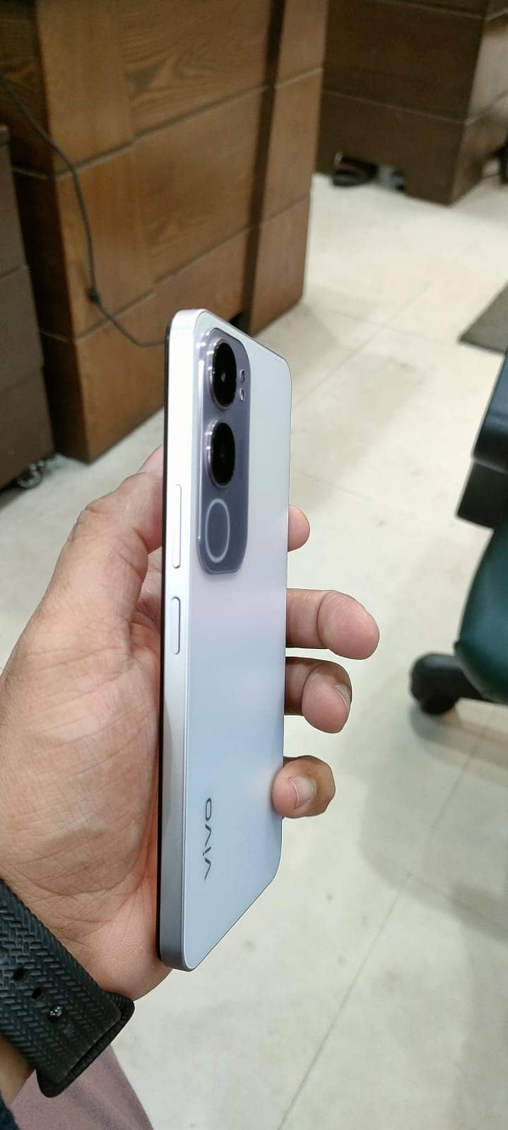 Vivo Y19s 6/128 GB IN SILVER COLOR JUST OPEN BOX 1