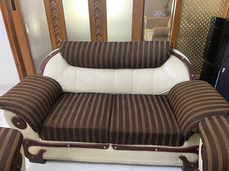 3 seater Luxury Sofa dewan / sofa set / 6 seater / 3+2+1 Sofa 2