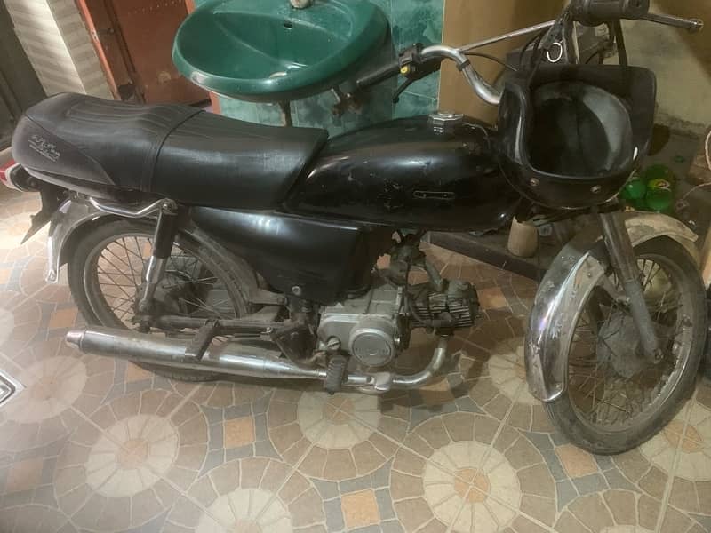 sell a bike Honda cd70 in a used condition 1