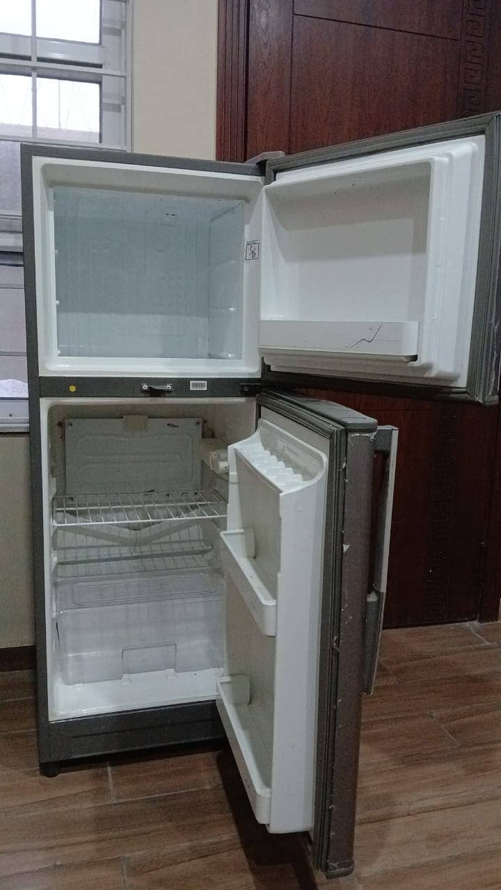 Room dawlance refrigerator 1