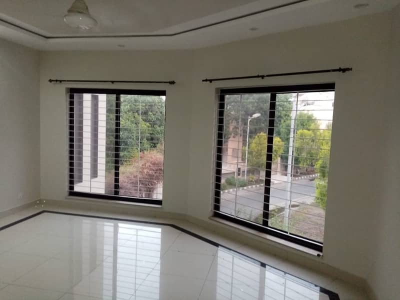 15 Marla Vip Condition Full House Available For Rent In Sukh Chayn Garden Near Bahria Town Lahore 5